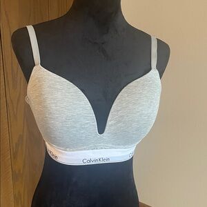 Calvin Klein Women's Light Gray Plunge Bra